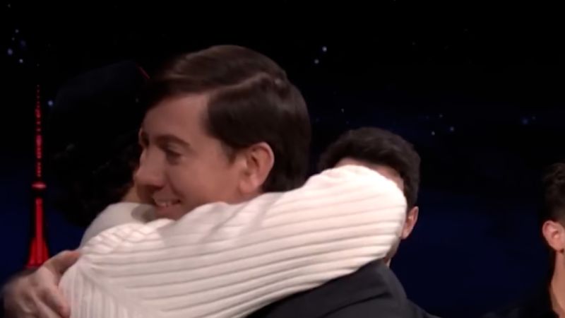 Real Scott Kelly meets Jonas Brothers on Tonight Show