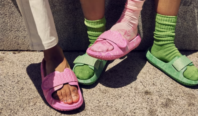 Snag yourself a pair of Allbirds x Rosie Assoulin’s new, limited-edition Sugar Sliders | CNN Underscored