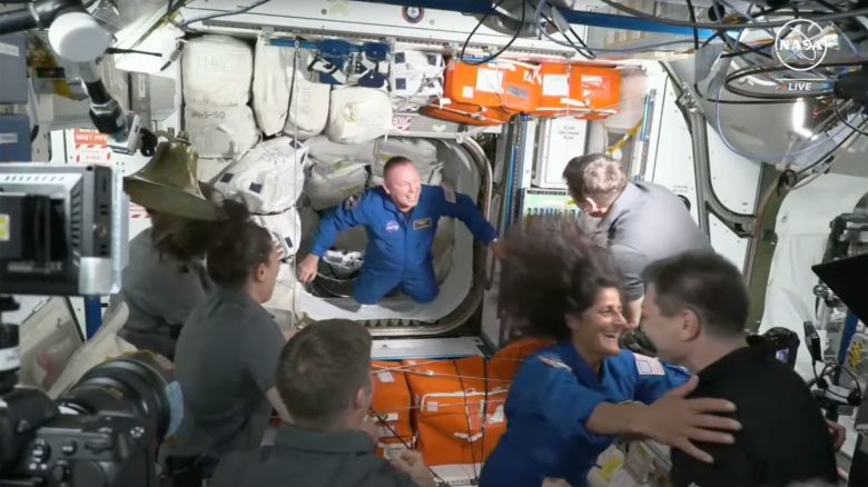 Butch Wilmore and Suni Williams enter the ISS on June 6, 2024.