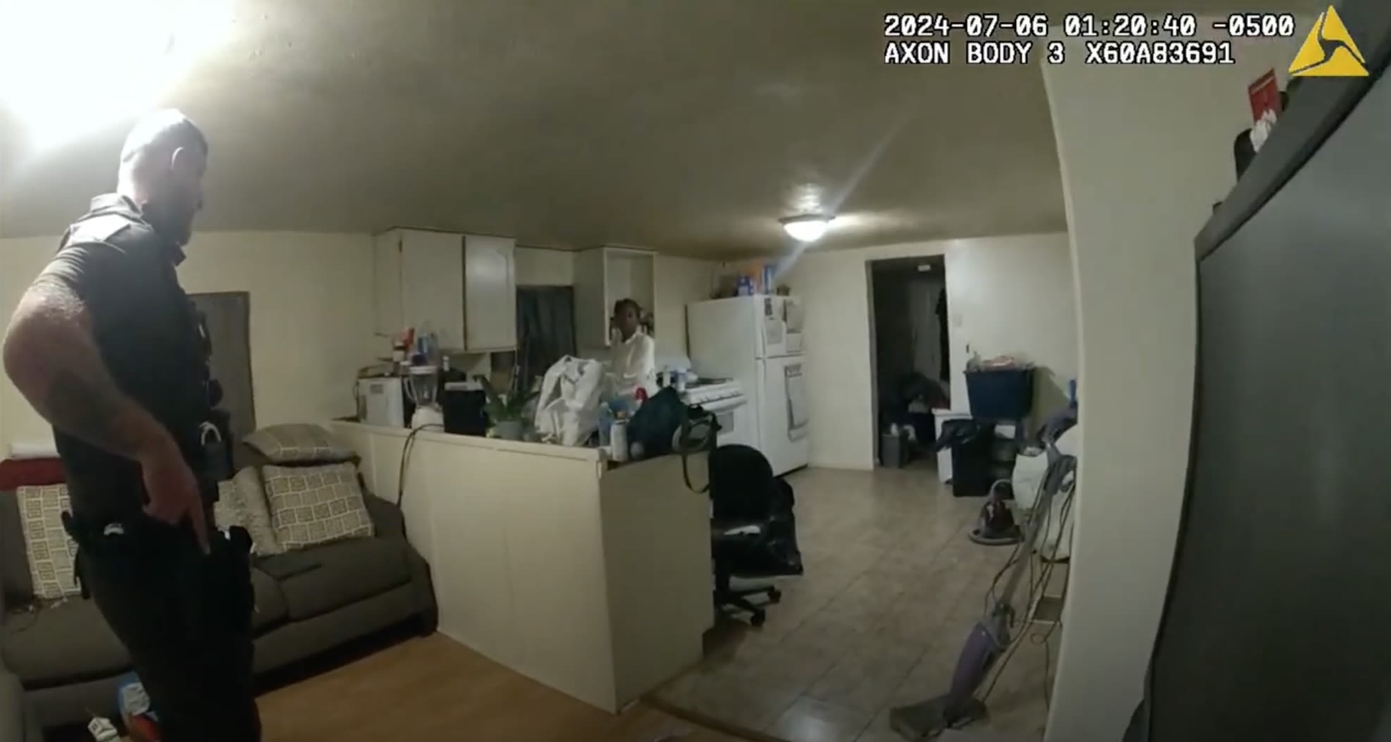 Sonya Massey shooting: Illinois police release bodycam video of fatal  shooting of Black woman in her home | CNN