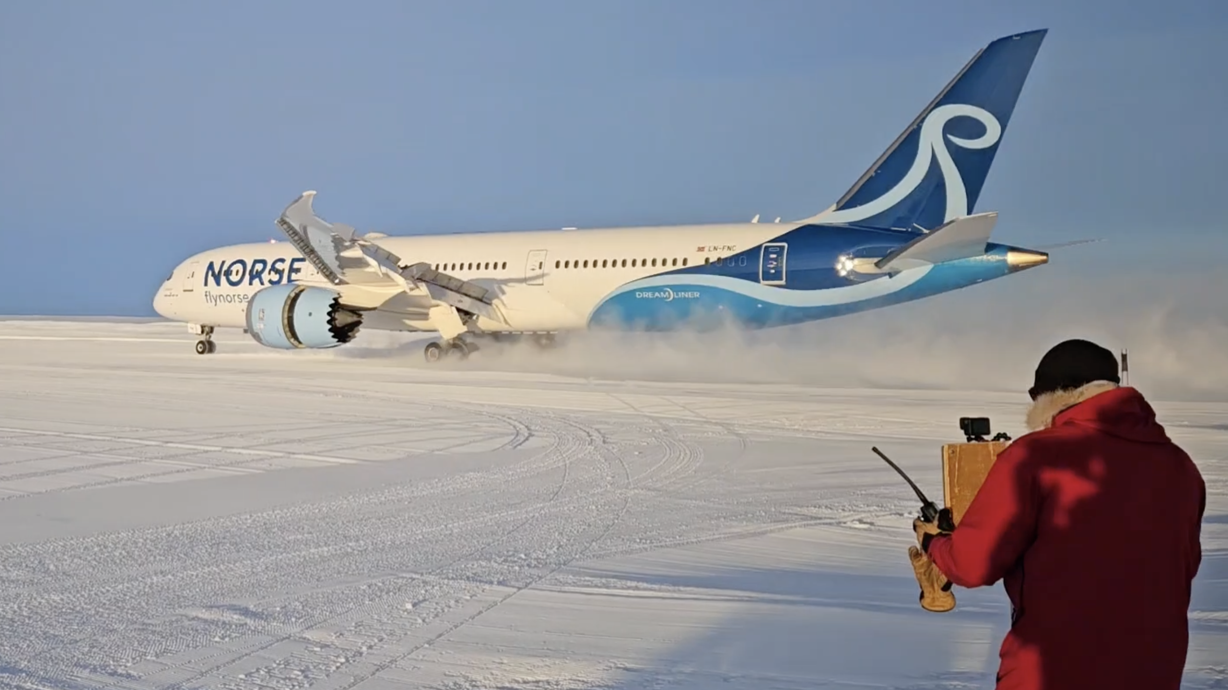 Frozen first as Boeing 787 Dreamliner makes landing in Antarctica | CNN