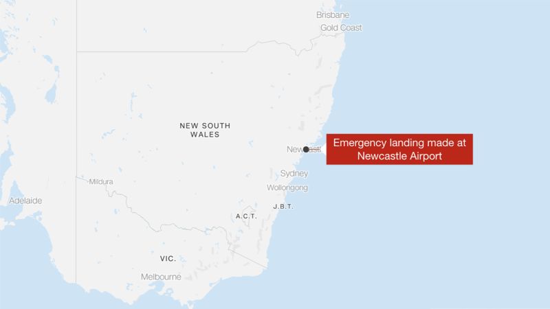 Flughafen Newcastle, Australien: Einem Flugzeug gelang eine erfolgreiche Notlandung, nachdem es stundenlang den Flughafen umkreist hatte