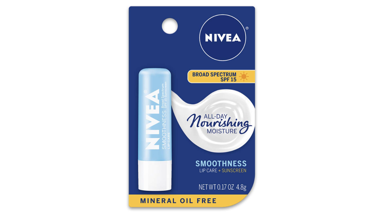 Nivea Smoothness Lip Care Broad Spectrum SPF 15