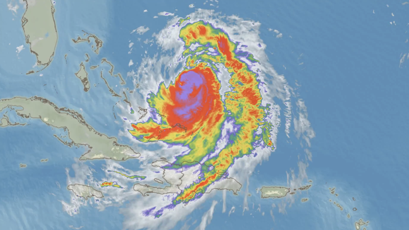 Hurricane Erin brings dangerous waves to North Carolina’s Outer Banks, East Coast as new tropical system brews in its wake