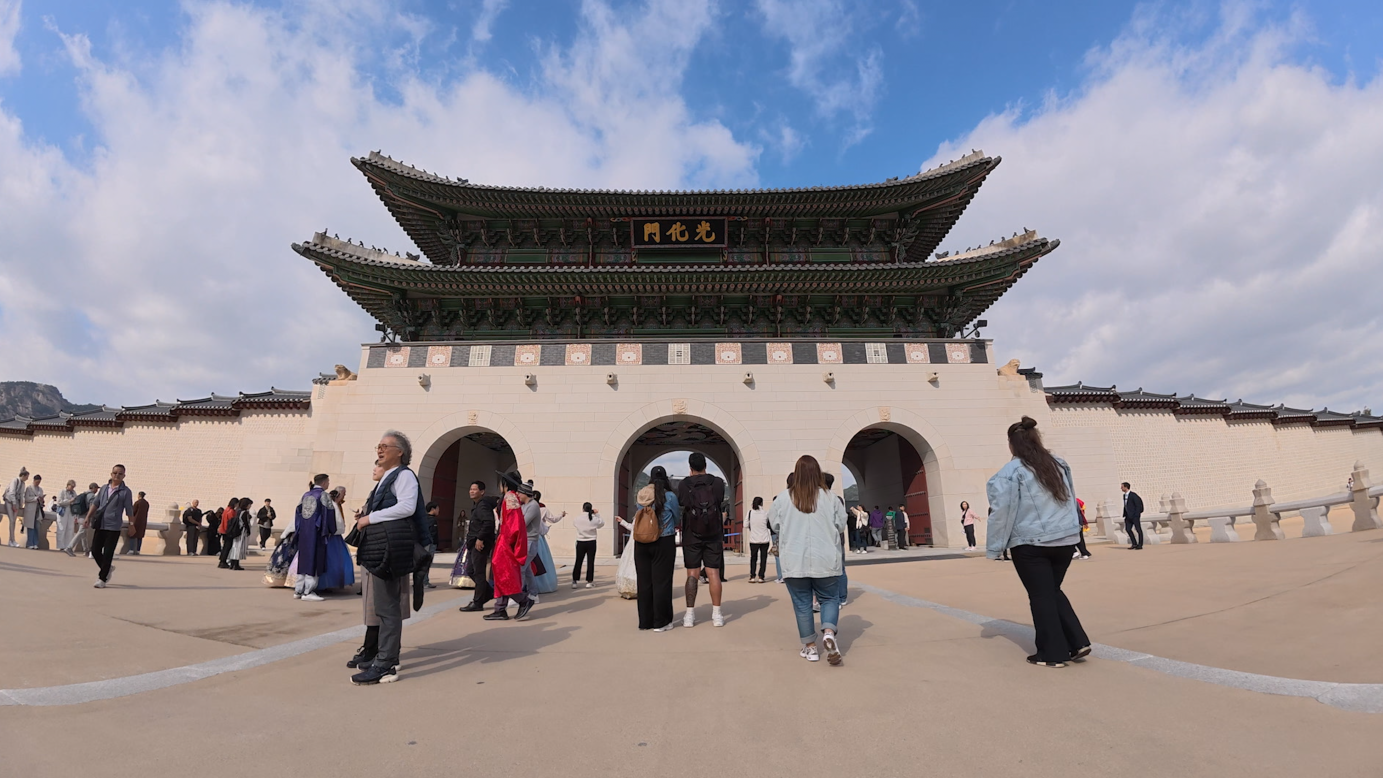 Gyeongbokgung, South Korea’s former royal palace in Seoul, was the home of the country’s last dynasty. Now, the non-profit Arumjigi Foundation is working with the nation’s top artisans to restore its historic furnishings of the Joseon dynasty.