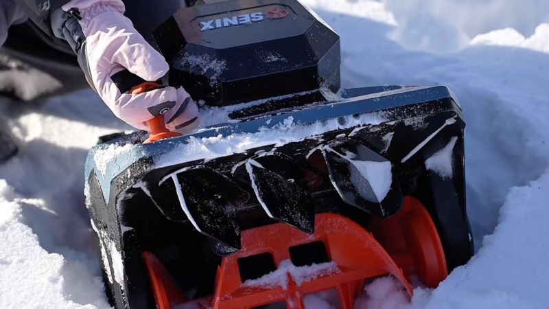 senix-electric-snow-shovel.jpg