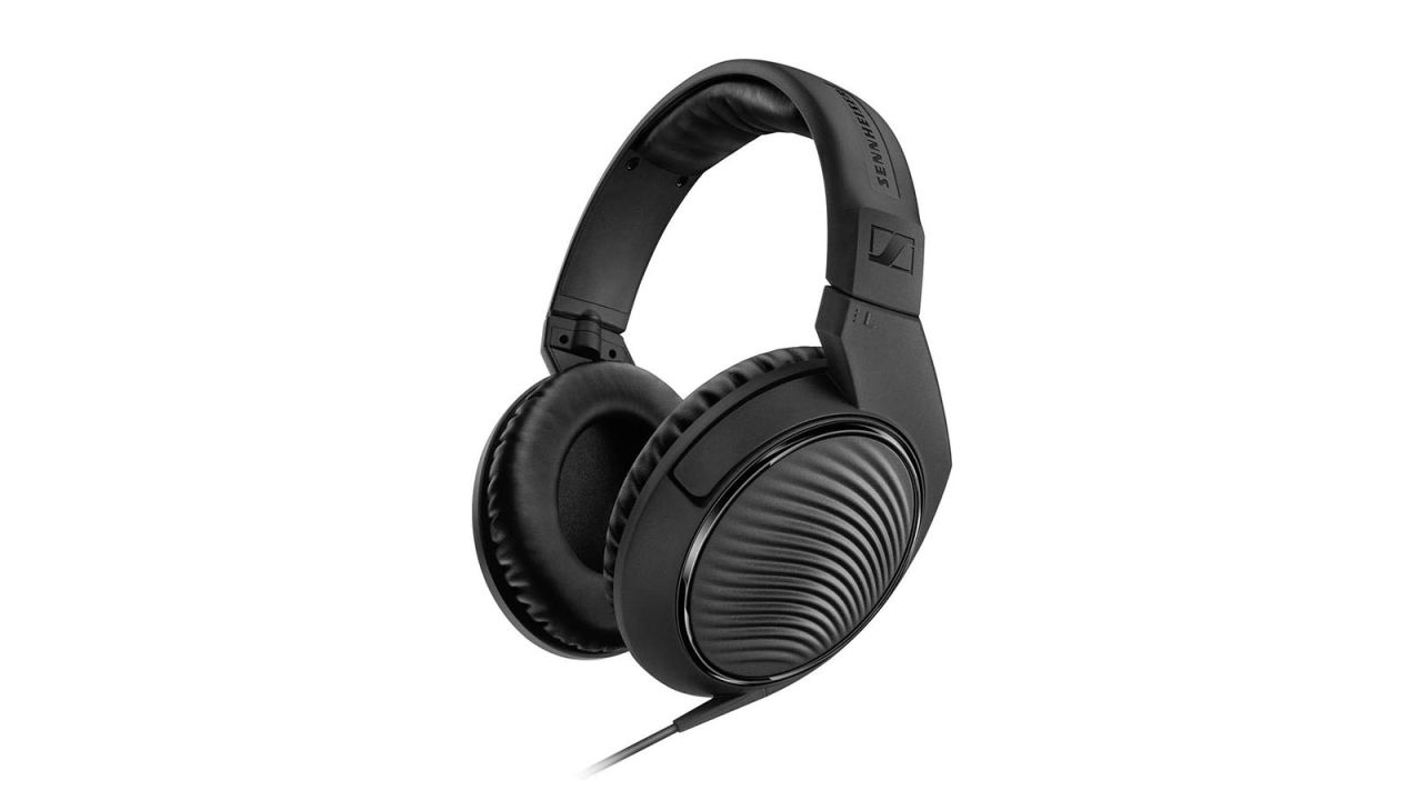 Sennheiser HD 200 Pro cnnu.jpg