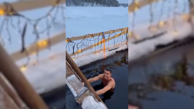 Cristiano ronaldo se metió a -20°c en una piscina en finlandia | cnn