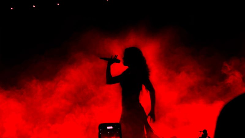 Shakira comparte sus “10 mandamientos de las lobas” en su concierto en Buenos Aires