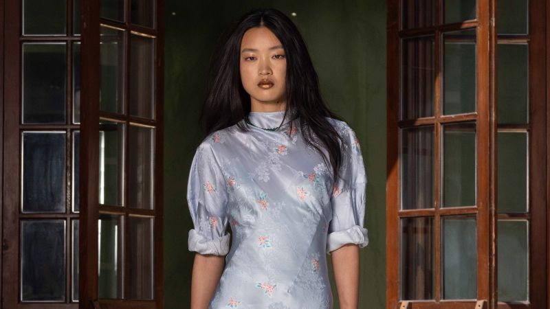Последната модна тенденция, обхванала младите китайци, всъщност не е нова, но се оказва доходоносна