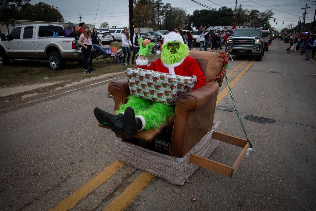 Shane Wooten dressed as the Grinch as his motorized recliner joined the parade.