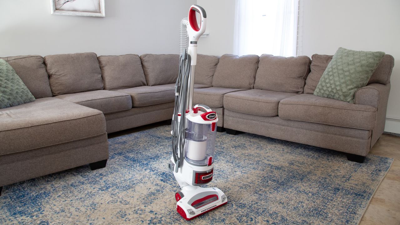 Shark Rotator Professional Lift-Away NV501 vacuum cleaner