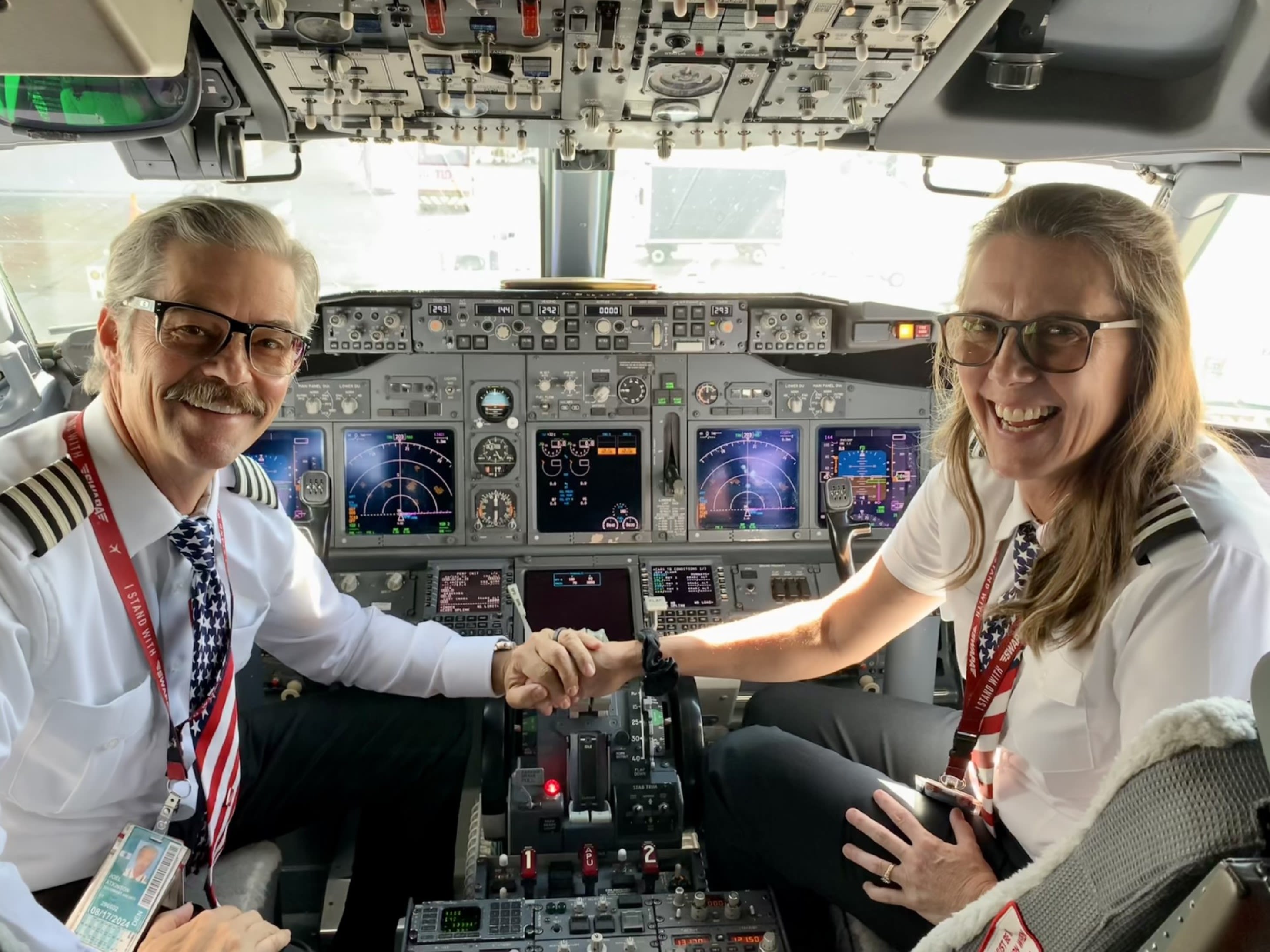 They fell in love three decades ago. Now they pilot airplanes together | CNN