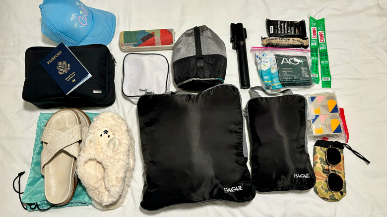 Contents of Shrradoo backpack