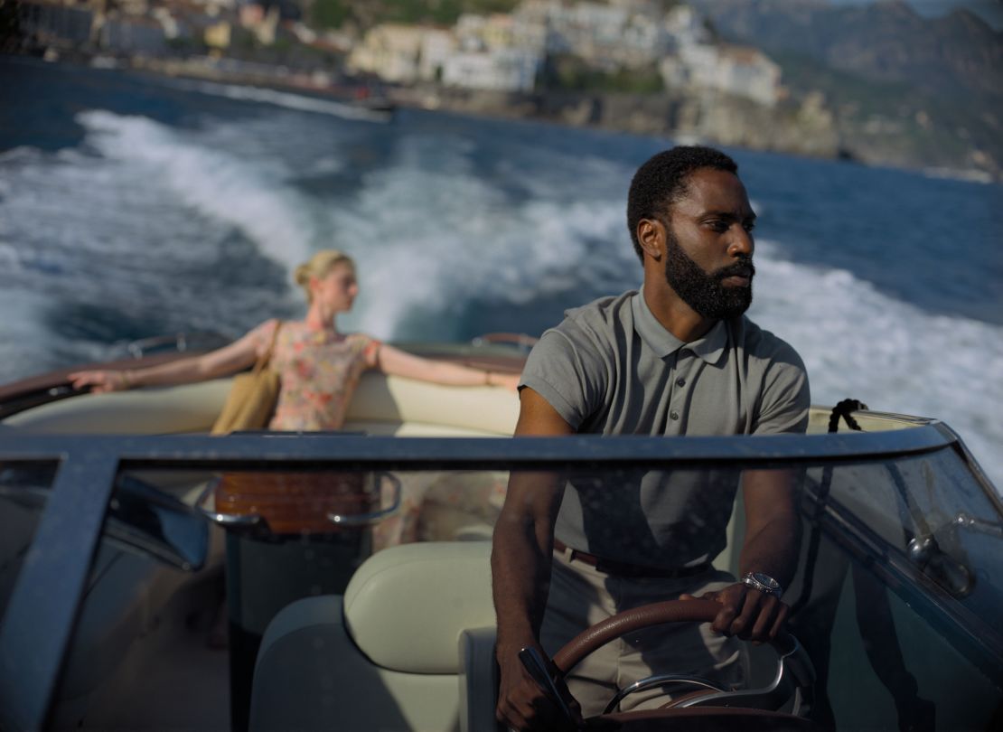 Elizabeth Debicki and John David Washington in 