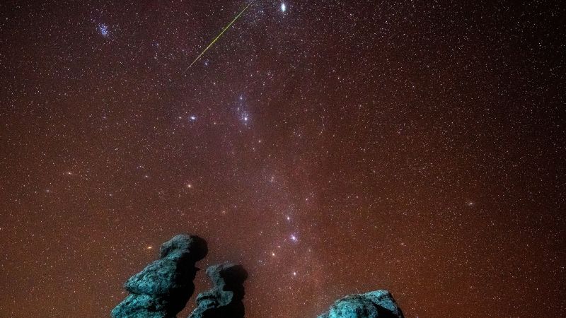 The Leonid meteor shower reaches its peak this weekend