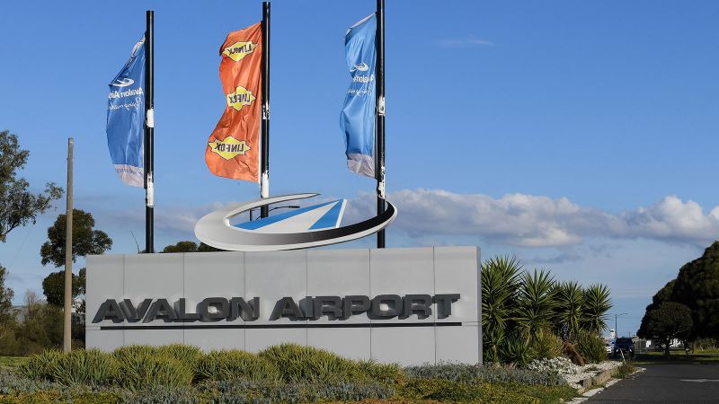 A boy with a loaded shotgun boarded a plane in Australia but was tackled by a former boxer A boy with a loaded shotgun boarded a plane in Australia but was tackled by a former boxer