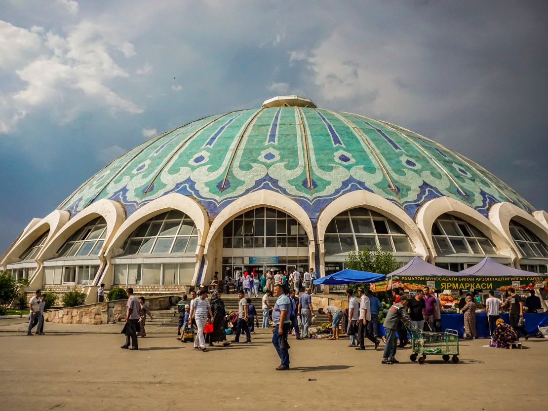 The famous blue dome of the Chorsu Bazaar in Tashkent.