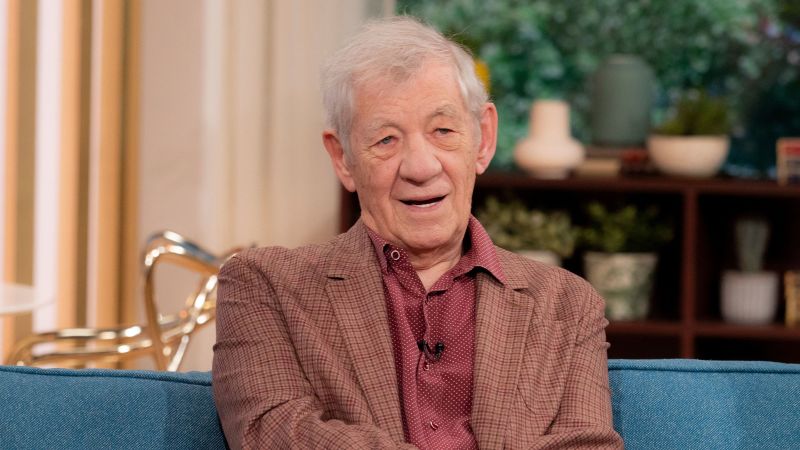 Ian McKellen says ‘Lord of the Rings’ filmakers ‘better be quick’ if they want him back as Gandalf | CNN