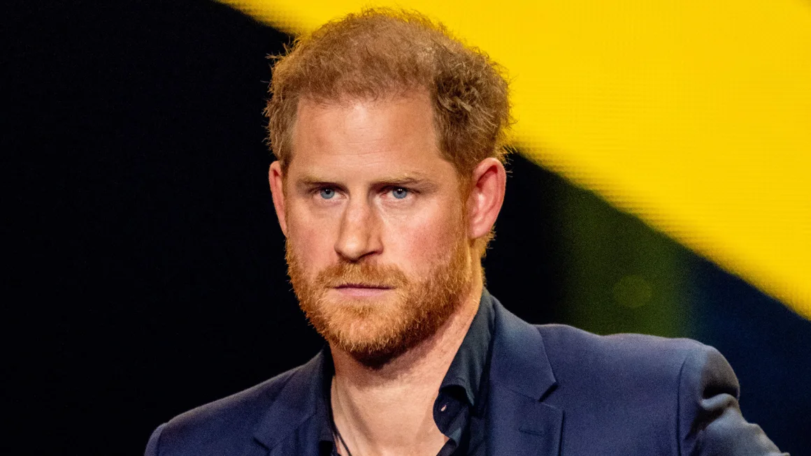 Prince Harry Returns to UK to Be at King Charles’ Side, in Rare Moment of Unity Amid Family Rift 