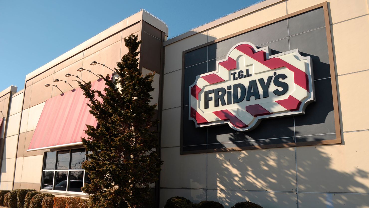 TGI Fridays files for bankruptcy | CNN Business