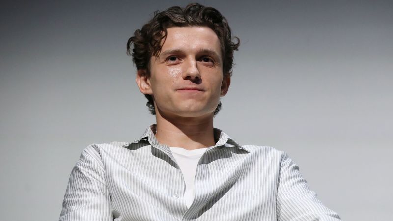 Tom Holland says he leaned on ‘close ones’ to maintain his early sobriety | CNN