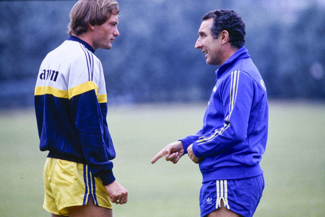 Elkjær Larsen (left) flourished under the stewardship of manager Bagnoli (right).