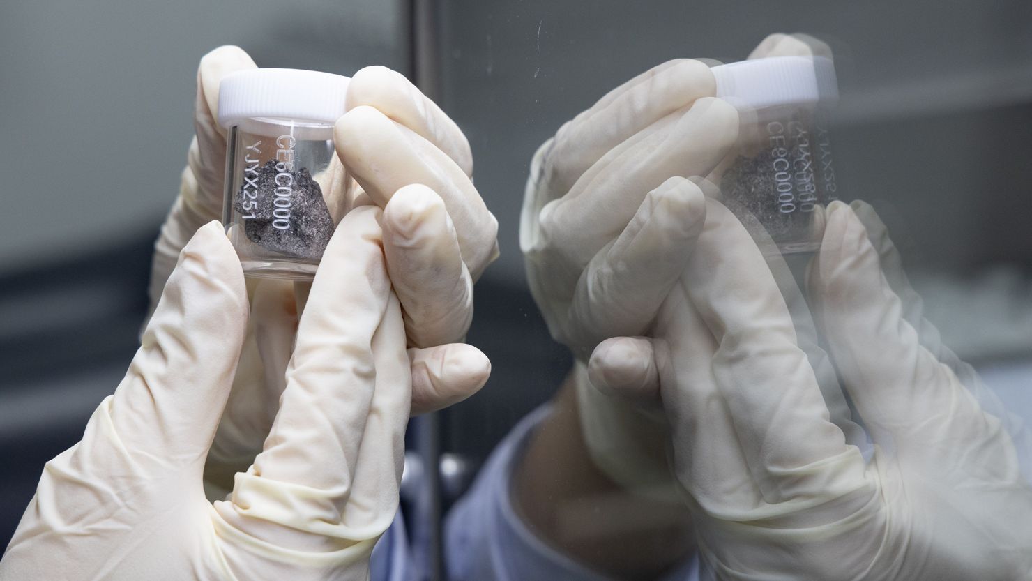 findings-from-the-first-lunar-far-side-samples-raise-new-questions-about-the-moons-history
