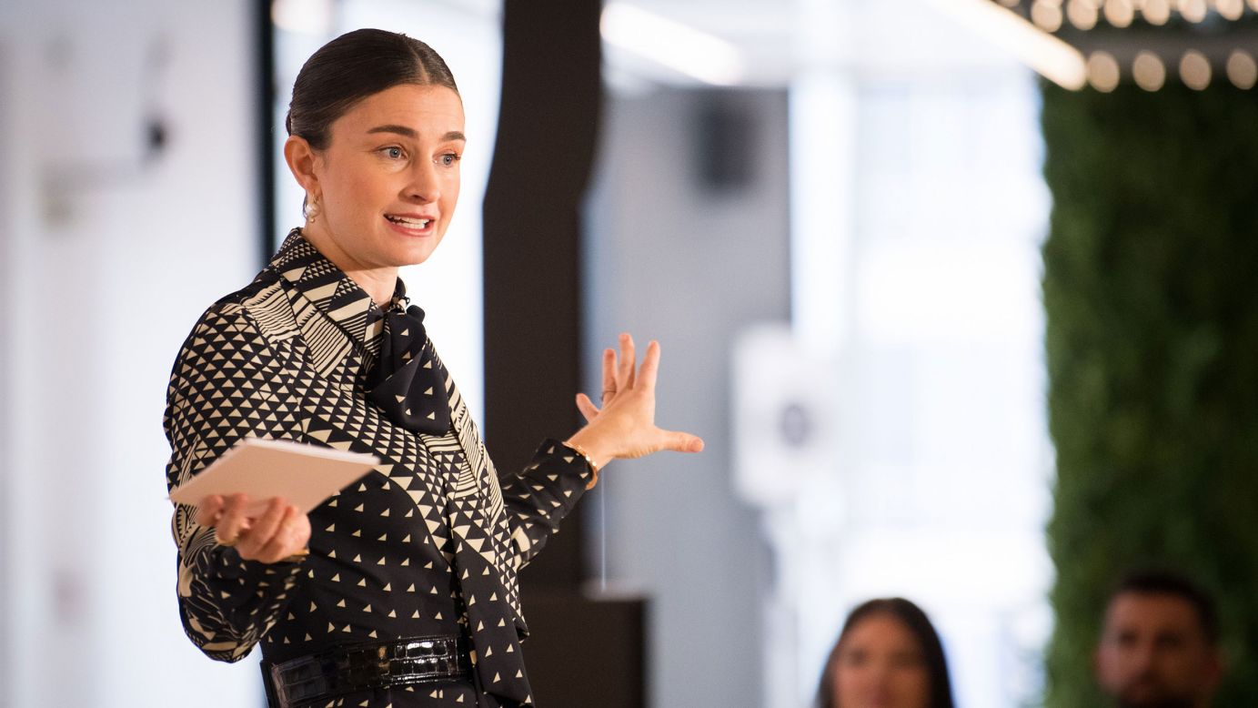 Chloe Malle, editor of Vogue.com, will step up to lead editorial content for Vogue US.