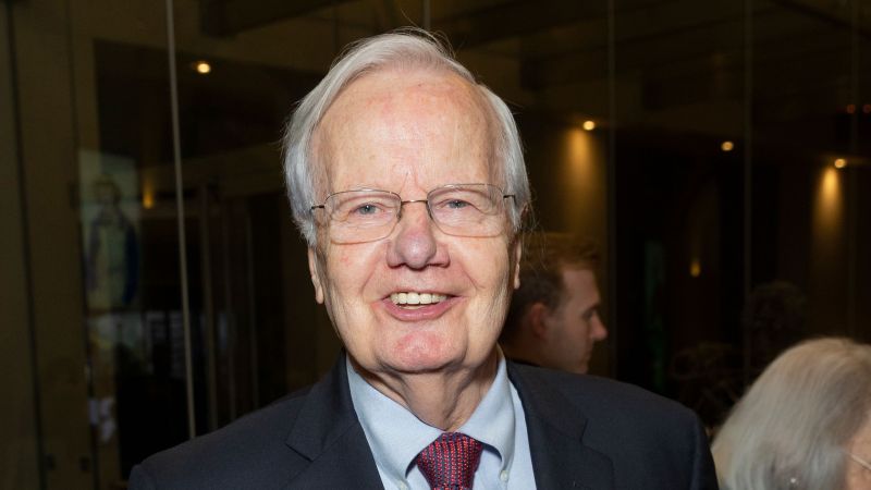 Bill Moyers, former press secretary turned acclaimed journalist, dead at 91 | CNN Business