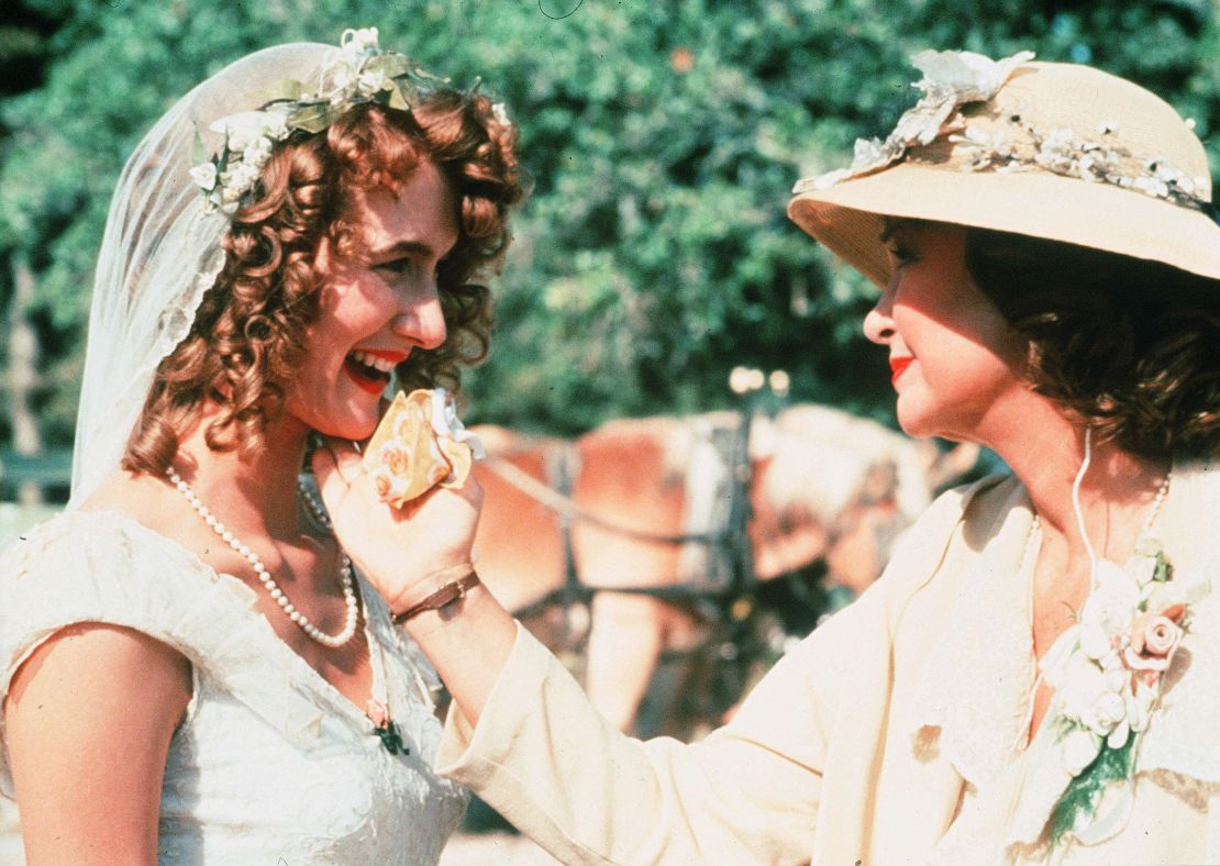 (From left) Laura Dern and Diane Ladd in 'Rambling Rose' in 1991. 