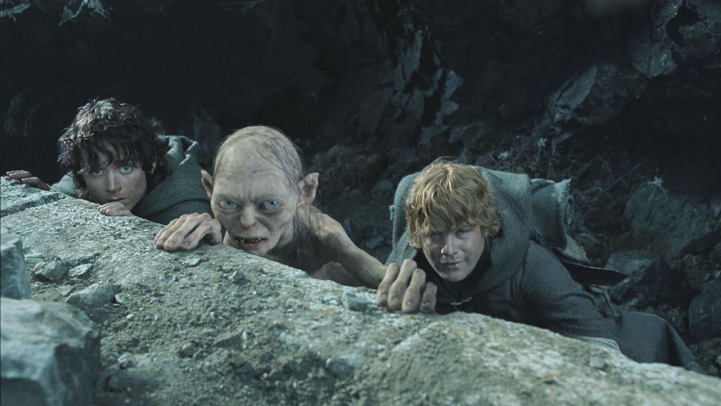 Elijah Wood, Andy Serkis, Sean Astin in "The Lord Of The Rings: The Return Of The King"
