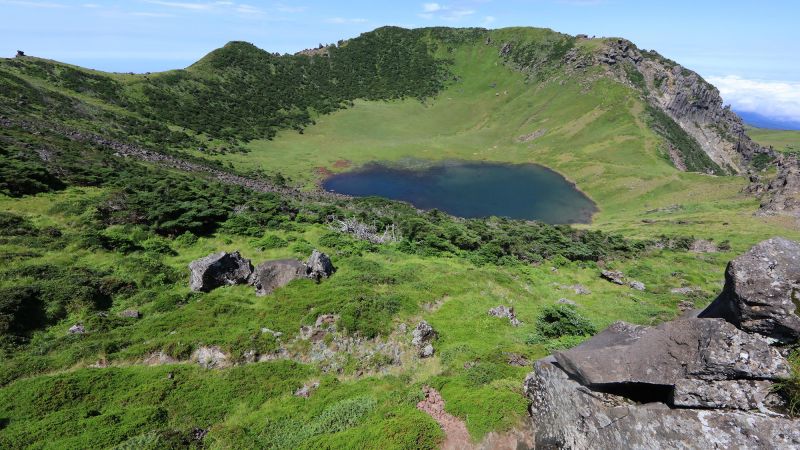 Бульонът от супа уврежда най-високата планина в Южна Корея, предупреждават служители