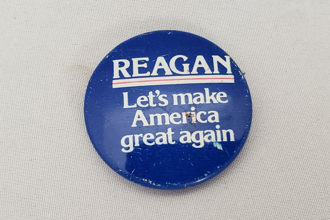 A blue button produced for Republican Ronald Reagan's 1980 election campaign.