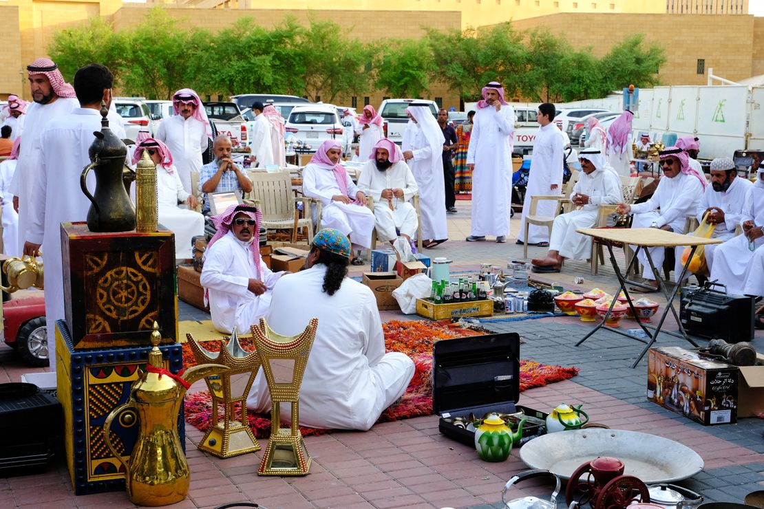 Souk Al Zal in Riyadh is a place to enjoy the bustle of a traditional Saudi market.