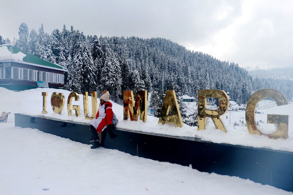Gulmarg reportedly welcomed a record 1.65 million tourists in 2023.