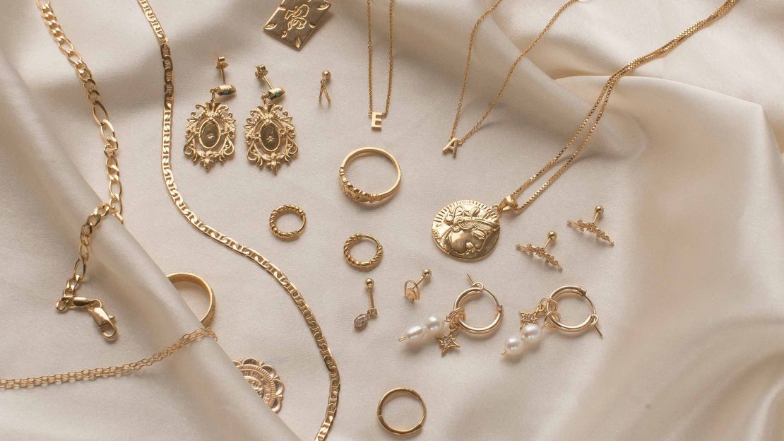 7 best tarnish-free jewellery brands for summer 2023