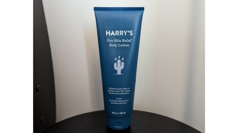 Harry’s Dry Skin Relief Body Lotion in Stone