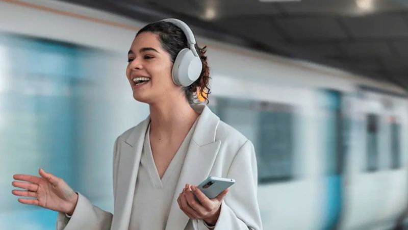 Sony's WH-1000XM5 headphones are 20% off today | CNN Underscored