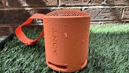 sony xb100 water cnnu.jpg