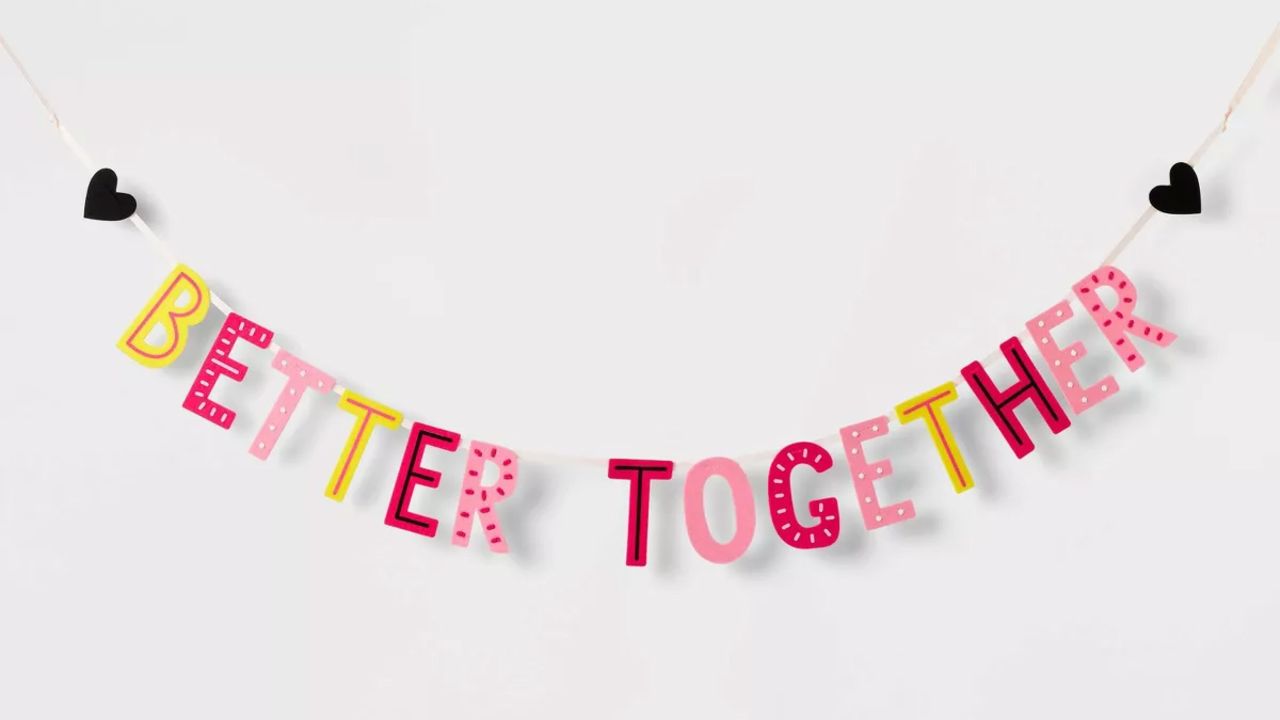 spritz better together garland cnnu.jpg