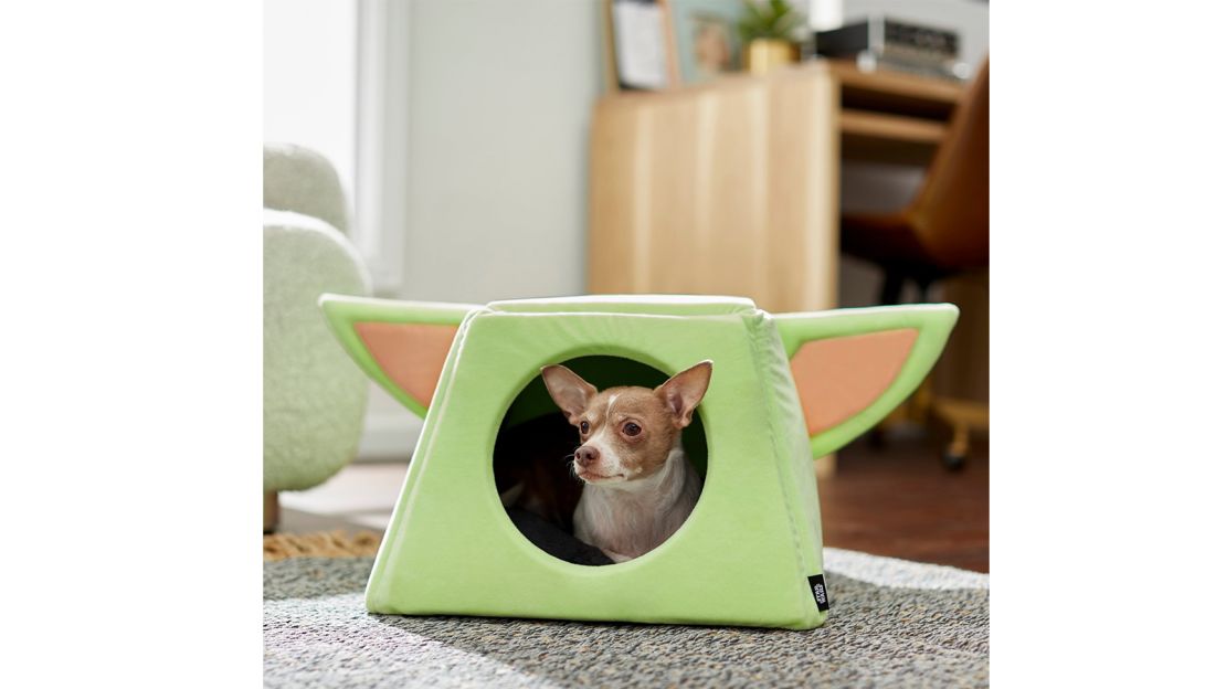 Star Wars The Mandalorian Grogu Covered Cat & Dog Bed