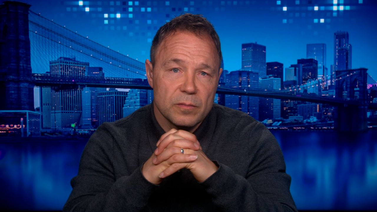 Stephen Graham.jpg