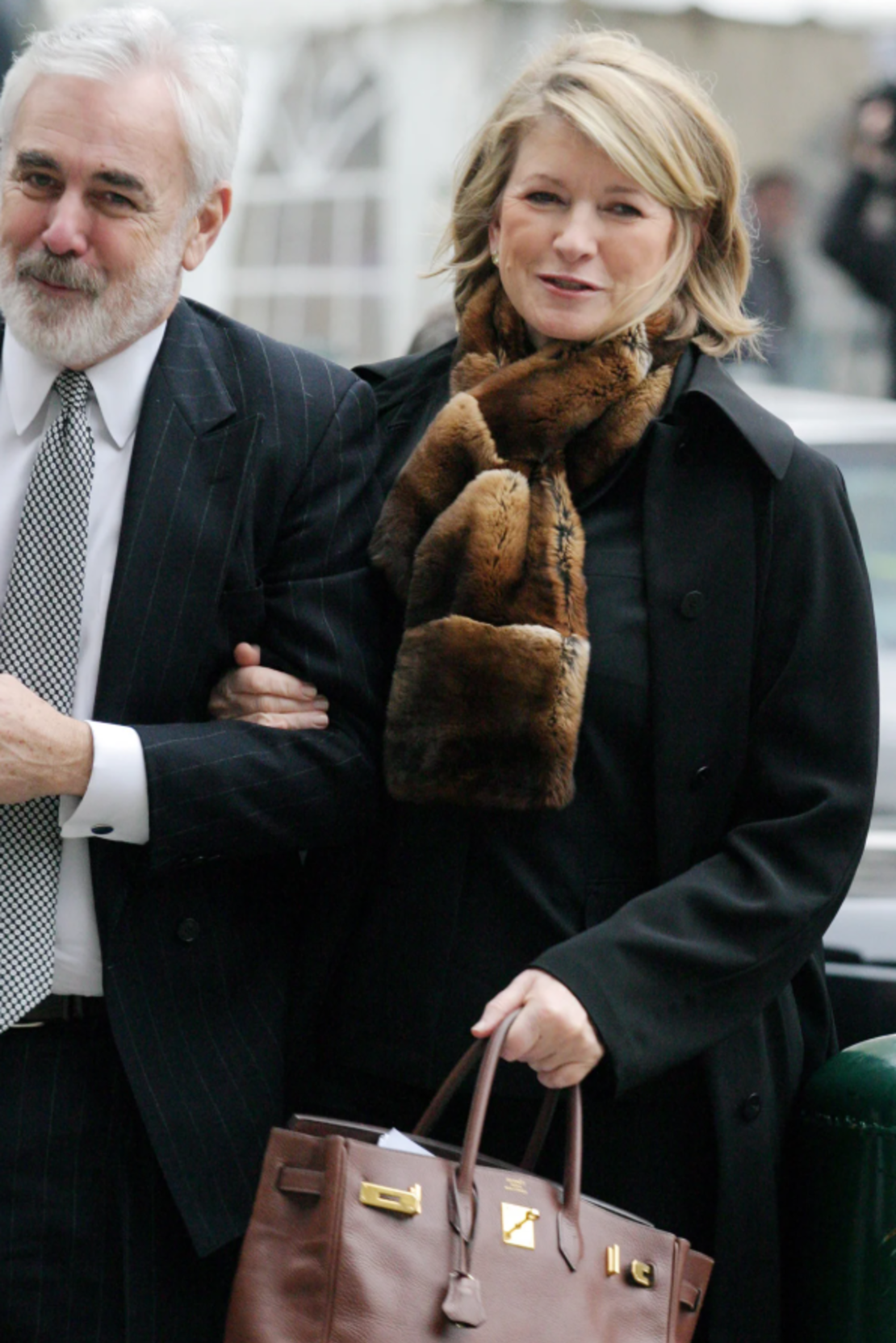 The choice of Martha Stewart to carry a Birkin de Hermès bag during her judgment for the use of privileged information was not well received by the public and the press in 2004.