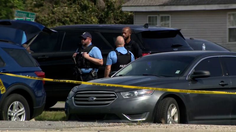 Gunman injures 3 police officers responding to shooting of bystanders in New Orleans suburb