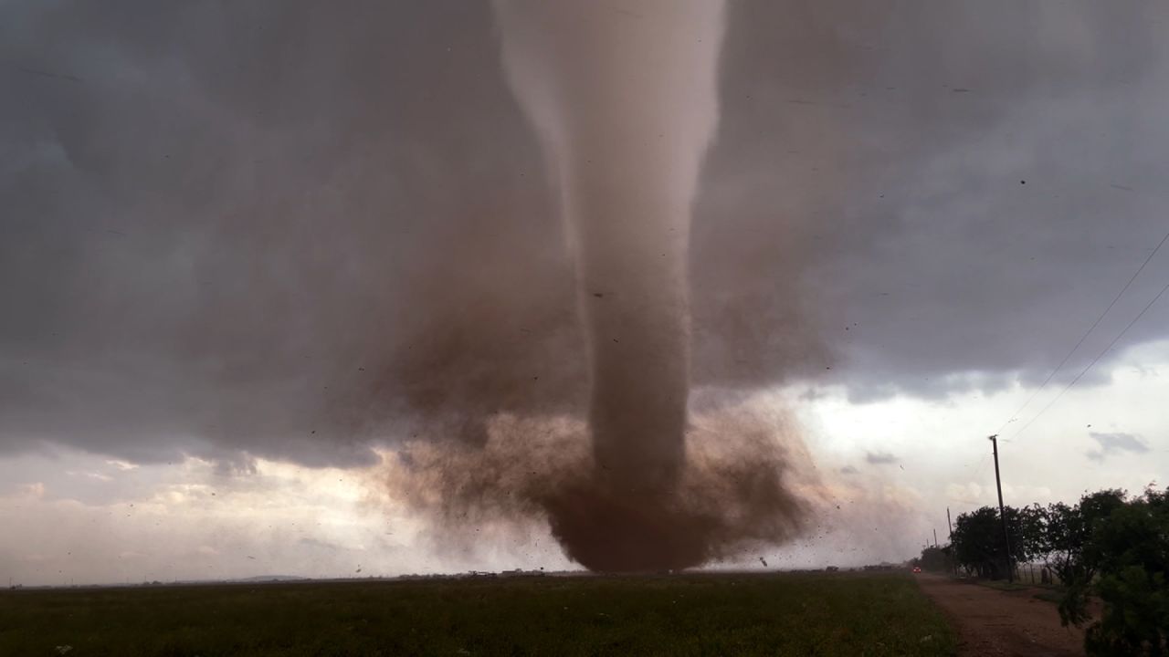 Tornado in Hawley, Texas, on May 2.