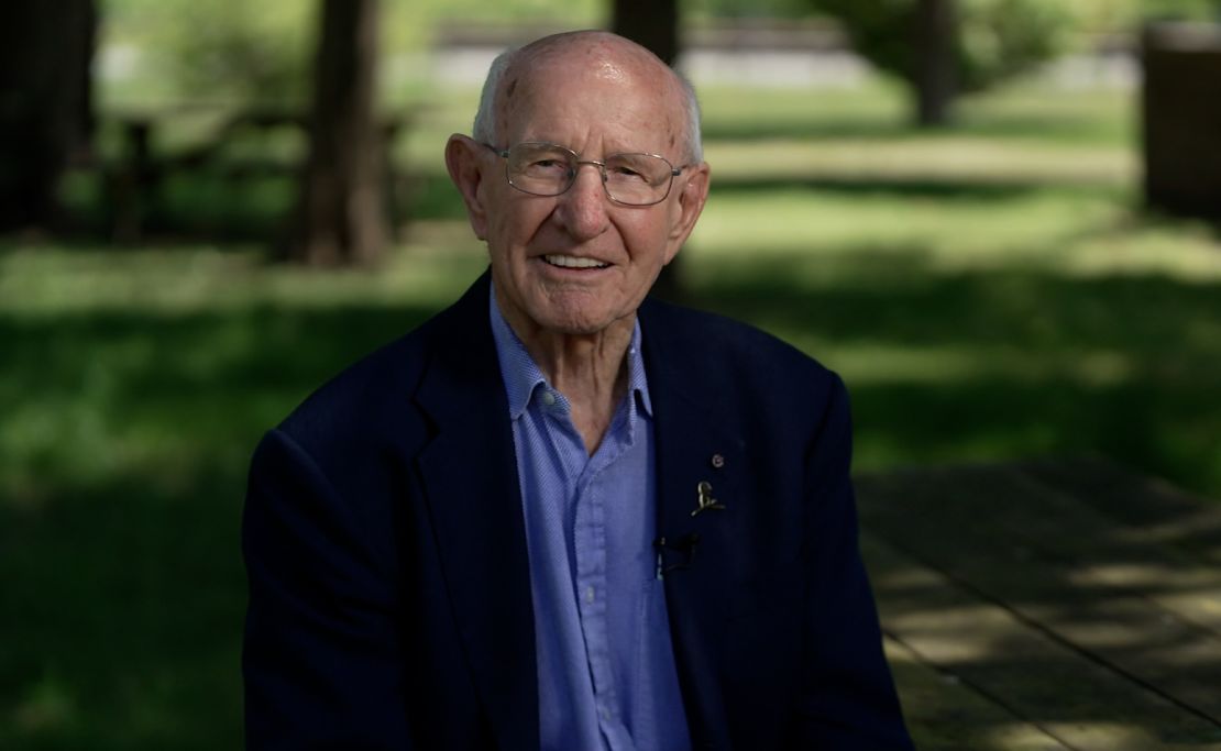 Dr. Robert Webster, a New Zealand virologist who first realized that flu viruses are found in the intestines of birds.
