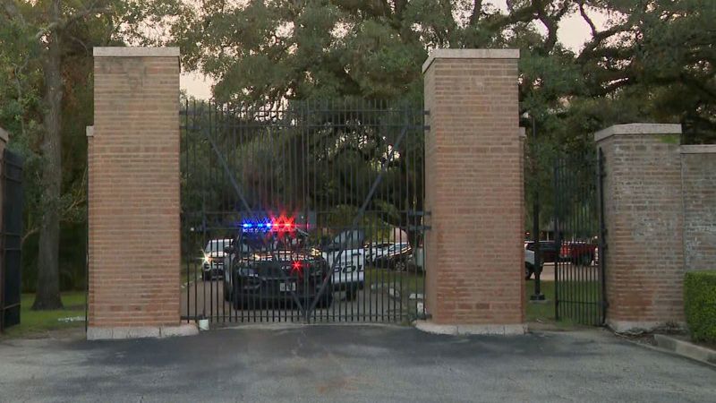 Rice University student found shot dead in her dorm room on first day of classes, prompting lockdown of entire campus