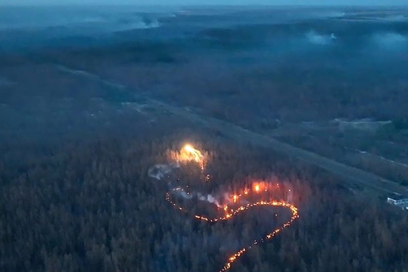 cnn.com - Brad Lendon - Dragon drones: Ukraine's thermite innovation rains molten metal on Russian positions