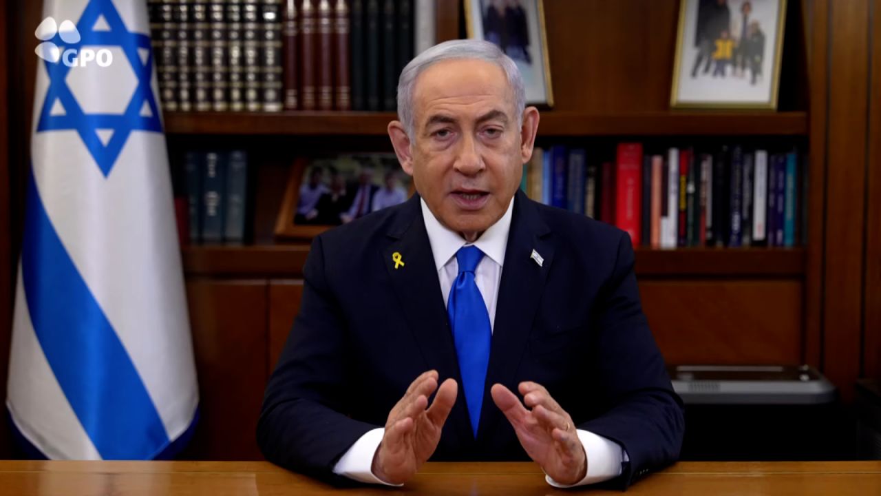 Israeli Prime Minister Benjamin Netanyahu delivers a televised speech on September 30.